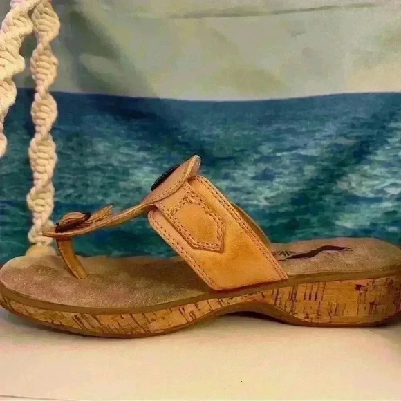 Sunflower Genuine Leather Tan Softwalk Sandals - Picture 11 of 16